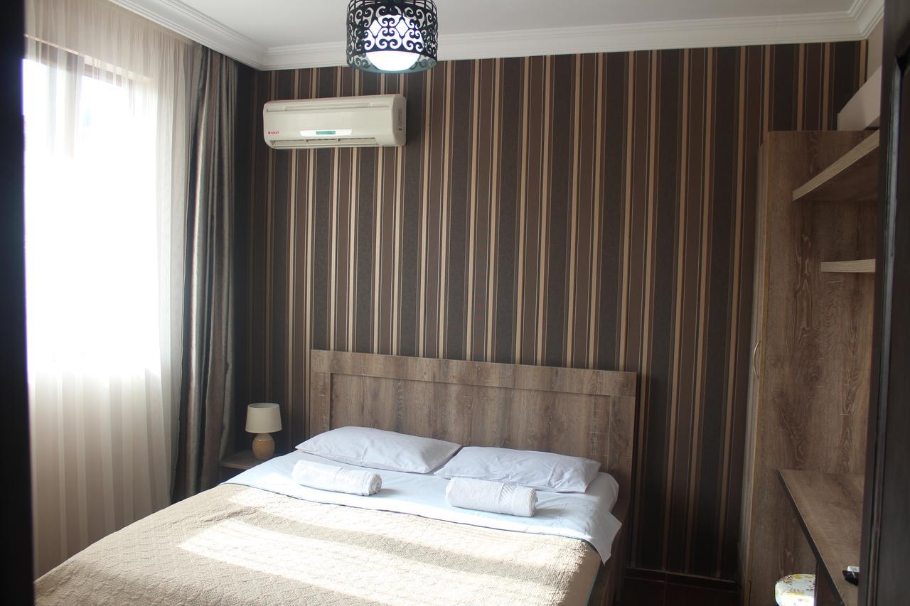 Deluxe Guest House Kvariati Exterior foto