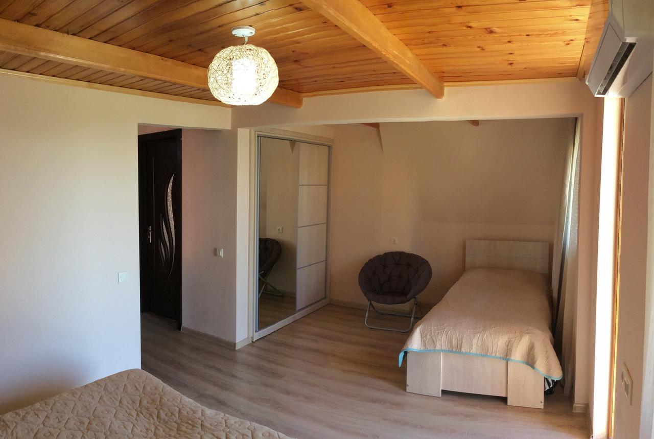 Deluxe Guest House Kvariati Exterior foto