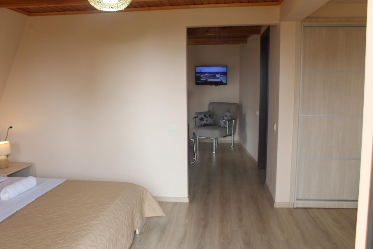 Deluxe Guest House Kvariati Exterior foto
